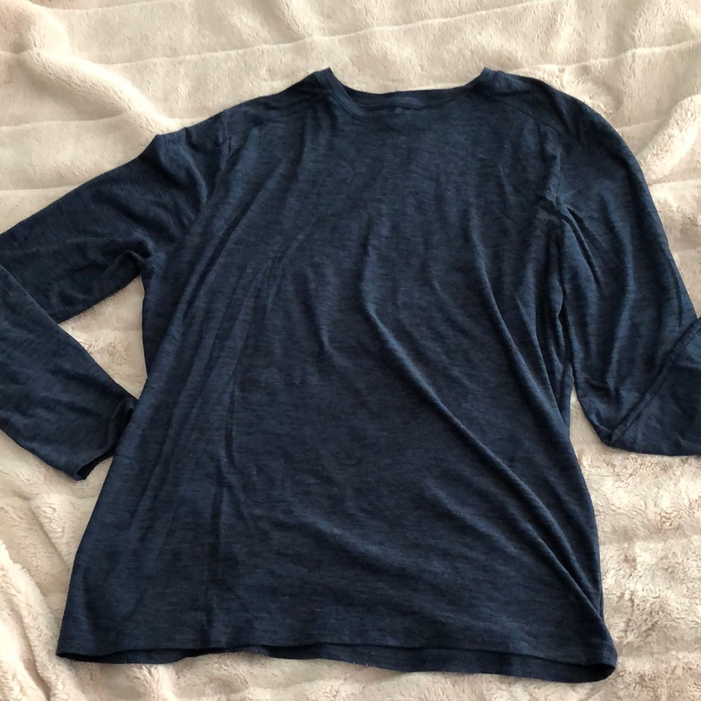 Long sleeve tshirt